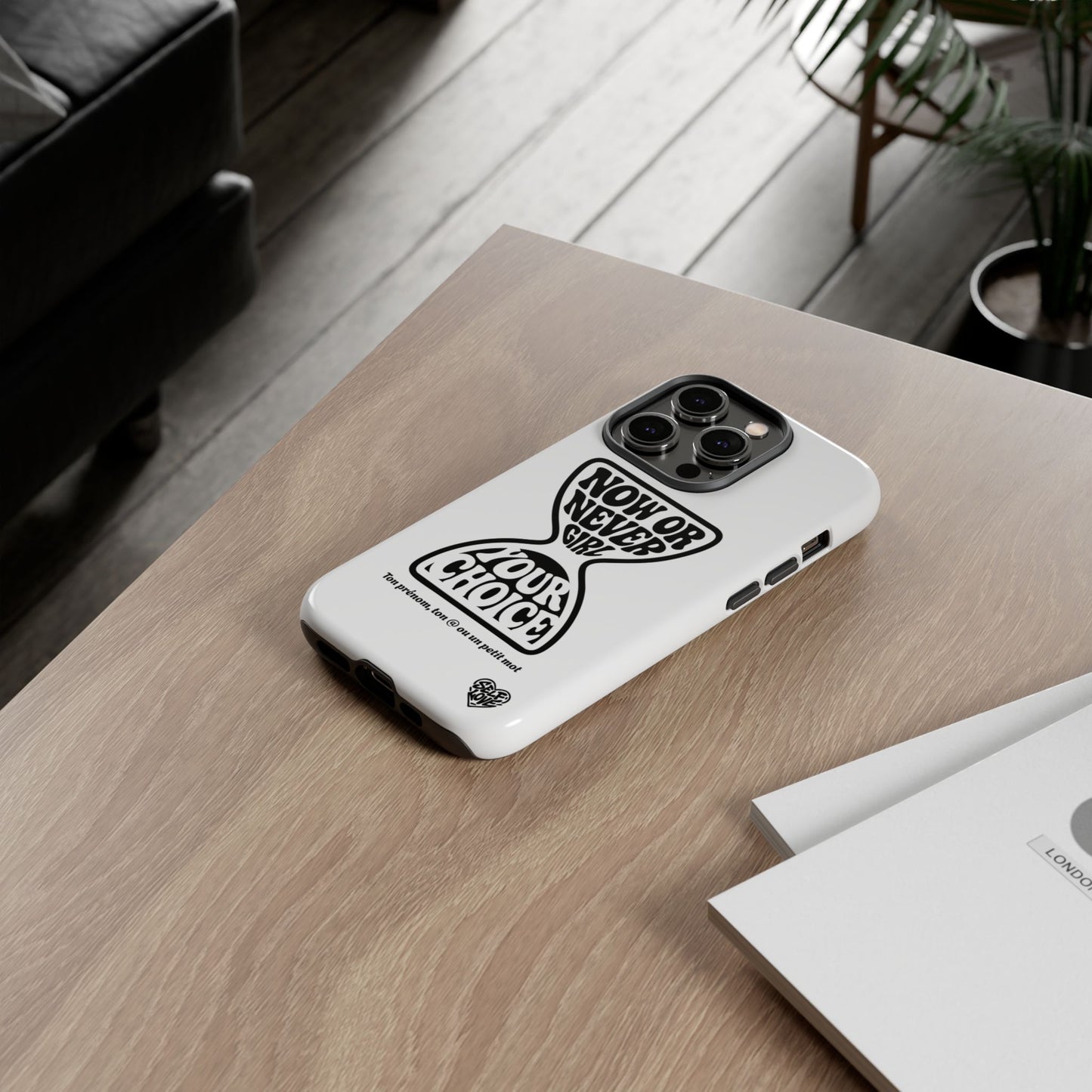 Now Or Never Girl - Coque iPhone (blanc)